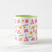 感謝の私は感謝し賛美たおもしろいピンクイエローマグ ツートーンマグカップ (中央)