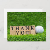 感謝の言葉が書かれた緑の芝生の上のゴルフボール ポストカード (正面/裏面)