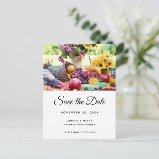 感謝祭の休日の収穫表を保存する インビテーションポストカード (スタンド正面)