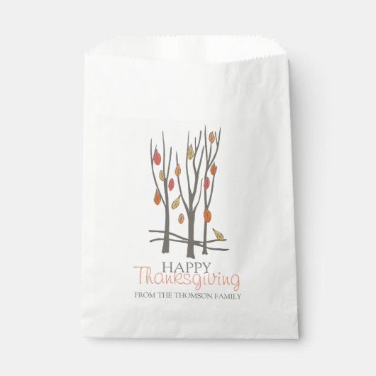 感謝祭の冬の木のパーソナライズされた抱き枕 フェイバーバッグ (正面)