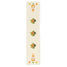 感謝祭の小人とベージュの秋の葉