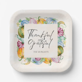 感謝祭の水の色かぼちゃと離れの ペーパープレート