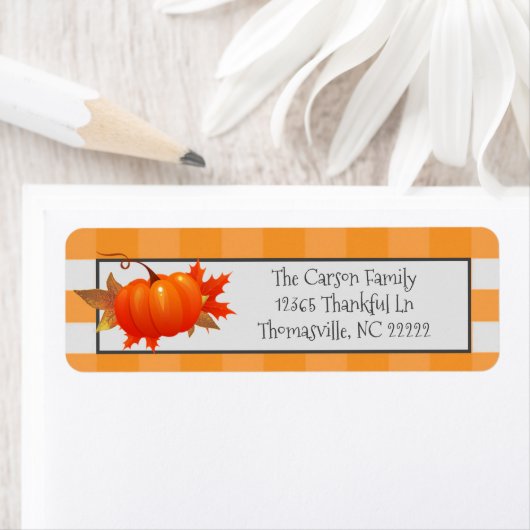 感謝祭カボチャのオレンジ色の水牛のプレイドラベル ラベル (インサイチュ)