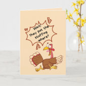 感謝祭カード – "彼らは詰め物をどこに置いた?" カード (黄色い花)