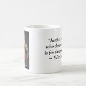 慈悲の引用文-内臓及び栄光のマグ コーヒーマグカップ (中央)