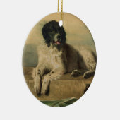 慈悲深い社会の顕著なメンバー セラミックオーナメント (右)