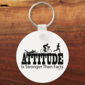 態度は事実より強い キーホルダー (正面)