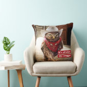 態度及び濶歩の堅い西部の保安官のフクロウ クッション (椅子)