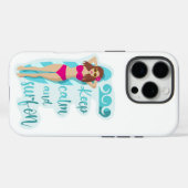慌てずにサーフィンを楽しんで ブルネットの女の子のカード Case-Mate iPhoneケース (裏面 (横))