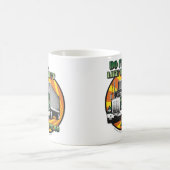 慎重に行動する コーヒーマグカップ (中央)