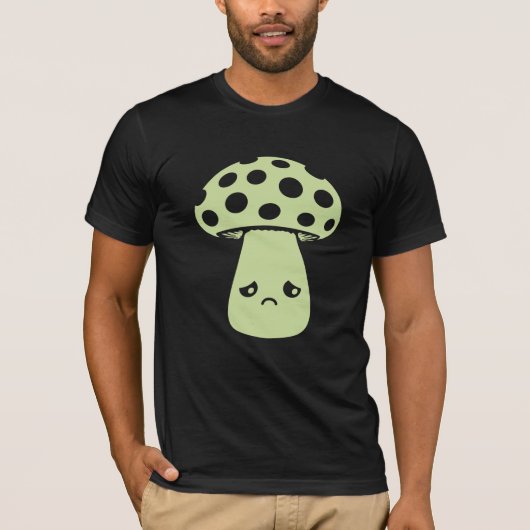 憂鬱なキノコの顔 悲しい 可愛い 落ち込んだ メランコリー Tシャツ (正面)