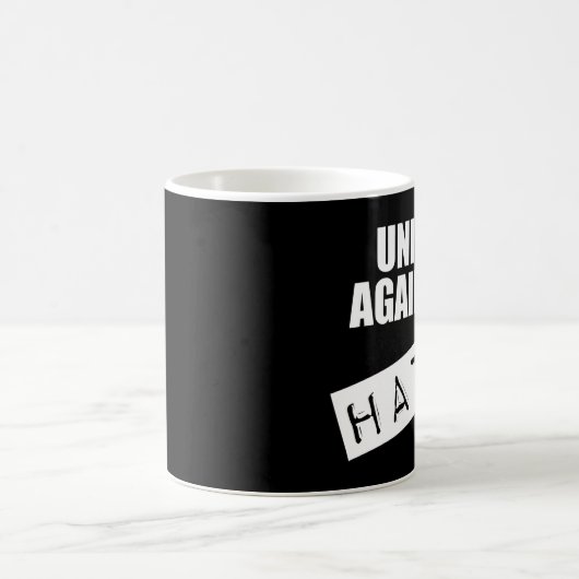 憎しみと結び付く コーヒーマグカップ (中央)