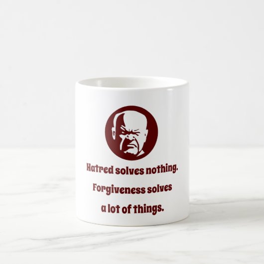 憎しみは何も解決しない – 知恵 コーヒーマグカップ (中央)