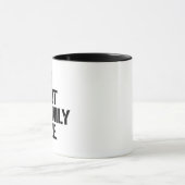 憎しみは家族の価値ではない マグカップ (中央)