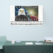 憎しみより強い 横断幕 (トレードショー)