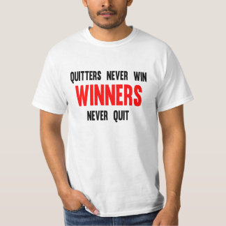 憶病者は決して勝者に決してやめません勝ちません Tシャツ