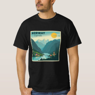 懐かしいクラシック旅行のポスター – Norway Fjords Tシャツ