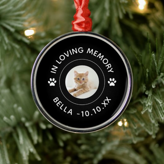 懐かしい思い出の中で猫を亡くした猫の足が記念碑 メタルオーナメント (ツリー)