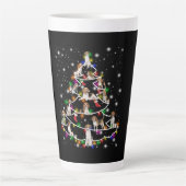 懐中電灯で覆われたビーグルのクリスマスツリー カフェラテマグ (正面)