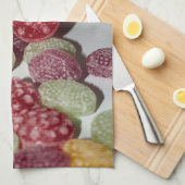 懸命フルーツ飴を瓶からこぼした – キッチン キッチンタオル (四つ折り)