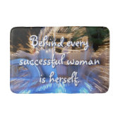 成功した女性引用文スパークリー金ゴールドコーチの写真 バスマット (正面)