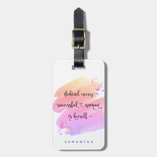 成功した女性引用文ピンクウォーター色タイポグラフィ ラゲッジタグ (正面縦)