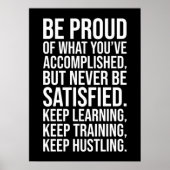 成功モチベーション – 誇りを持ったしかし決して満足しない ポスター (正面)