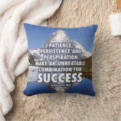 成功 – やる気を起こさせる クッション (ブランケット)
