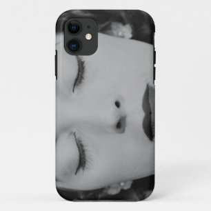 成長した女性2 iPhone 11 ケース