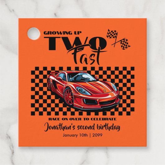 成長して早い2歳の誕生日にレッドスポーツカー フェイバータグ (正面)