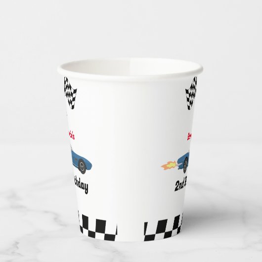 成長する二人の高速レースカーボーイ男の子2歳の誕生日 紙コップ (左)