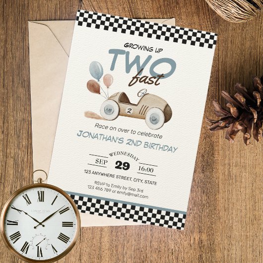 成長アップ2高速ボーイ誕生日車のヴィンテージ色 招待状
