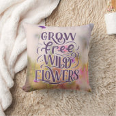成長フリーワイルドフラワーボホボタニカル引用文 クッション (ブランケット)
