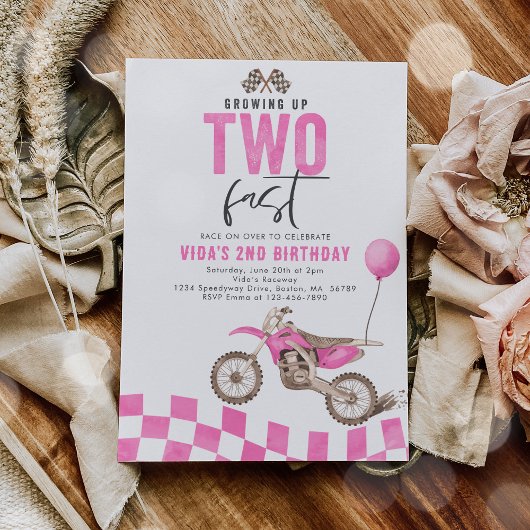 成長2高速ピンクダートバイクガール誕生日 招待状