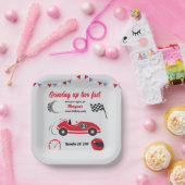 成長2高速フェスティバルレッドレースカー誕生日 ペーパープレート (パーティー)