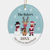 我々が家に滞在した年サンタおもしろいトナカイ セラミックオーナメント (左)