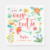 我々のかわいこちゃんは…フローラ子供の誕生日パーティー スタンダードランチョンナプキン (正面)