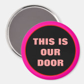 我々のドアステートルームラウンドドアマーカーピンク マグネット (正面/裏面)