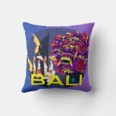 我々のバロンと心地よいとスタイルを受け入れインスパイアる クッション (裏面)