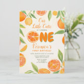 我々のリトルかわいこちゃんは1オレンジの最初の誕生日フローラ 招待状 (スタンド正面)