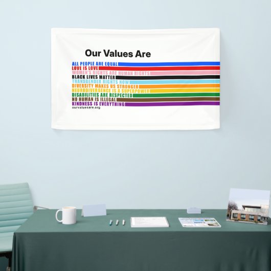 我々の価値観は旗だ 横断幕 (トレードショー)