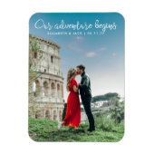 我々の冒険が始まる写真を保存する日付 マグネット (縦)