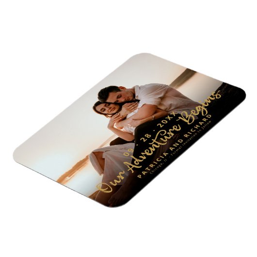 我々の冒険が始まる日付写真を保存 マグネット (左側)