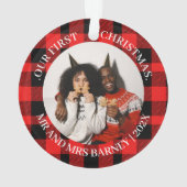 我々の初めてのクリスマスであるミスター・アンド・ミセス・ニューエレガントリュー オーナメント (裏面)