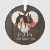 我々の初めてのクリスマスであるミスター・アンド・ミセス・ニューエレガントリュー オーナメント (裏面)