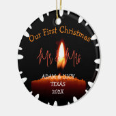 我々の初めてのクリスマスであるミスター・アンド・ミセス・ニュー・レイズ・キャンドル セラミックオーナメント (左)