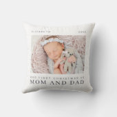 我々の初めてのクリスマスとしてママとパパシックモダン クッション (裏面)