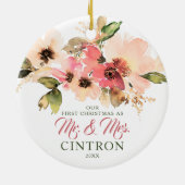 我々の初めてのクリスマスはピーチ氏とミセス・フローラ セラミックオーナメント (裏面)