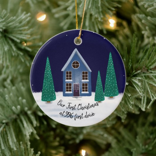 我々の初めてのクリスマスは我々の新しいホームハウス通り セラミックオーナメント (ツリー)