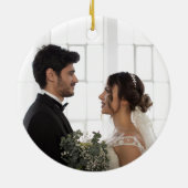 我々の初めてのクリスマスは新婚の夫妻として セラミックオーナメント (裏面)